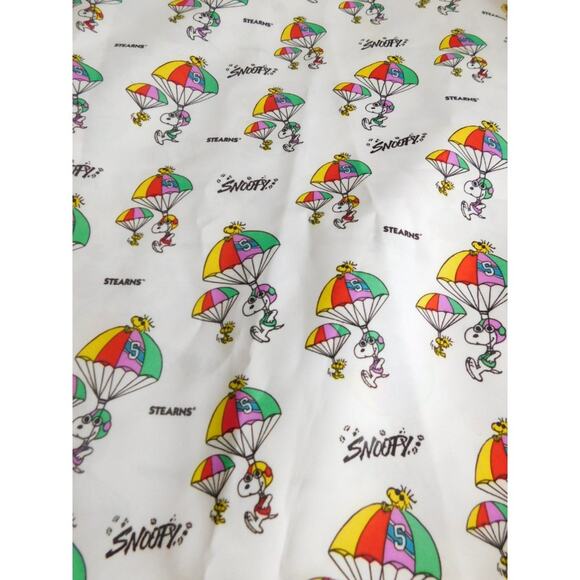 Stearns Peanuts Snoopy Woodstock Fabric - Picture 3 of 9